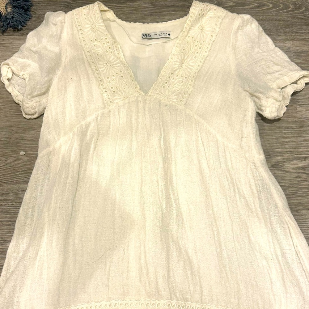 Zara Summer Mini Dress - White w/ Embroidery